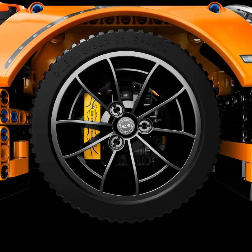 911 GT3 RS – Model Kit (2704 parts)