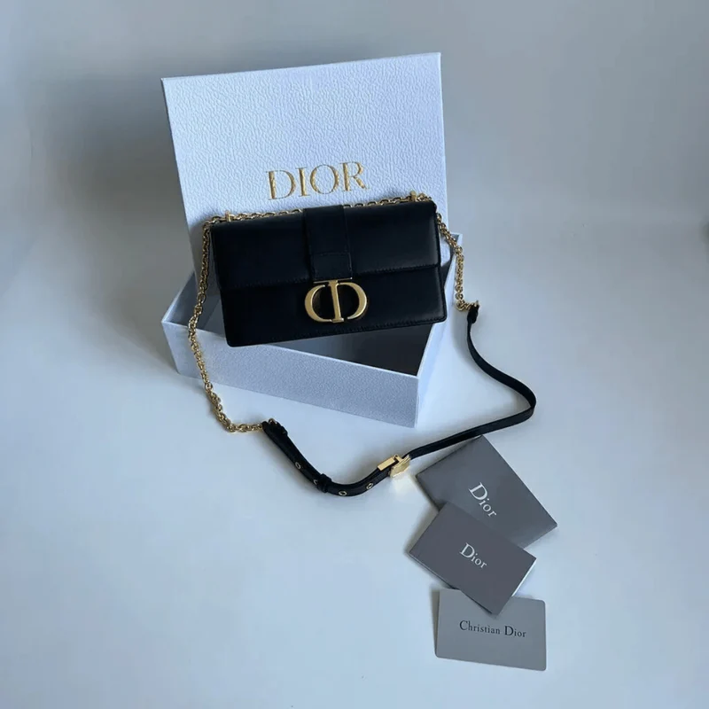 Dior 30 Montaigne East-West Tasche mit Kette