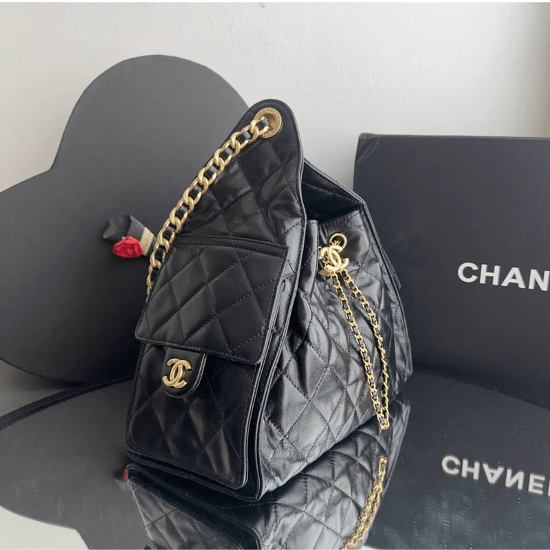 Chanel 25 Medium Tasche