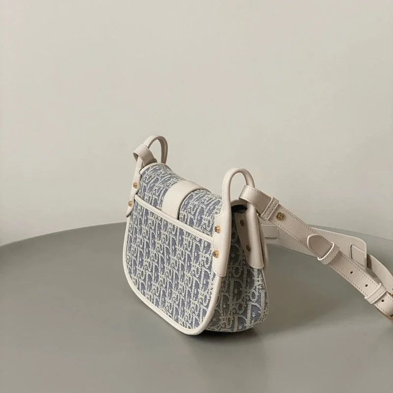 Dior 30 Montaigne Medium Satchel Tasche