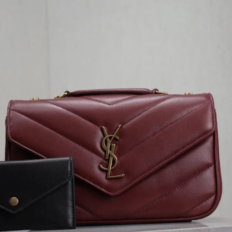 Saint Laurent – Loulou Small Matelassé Lammledertasche in Weiß