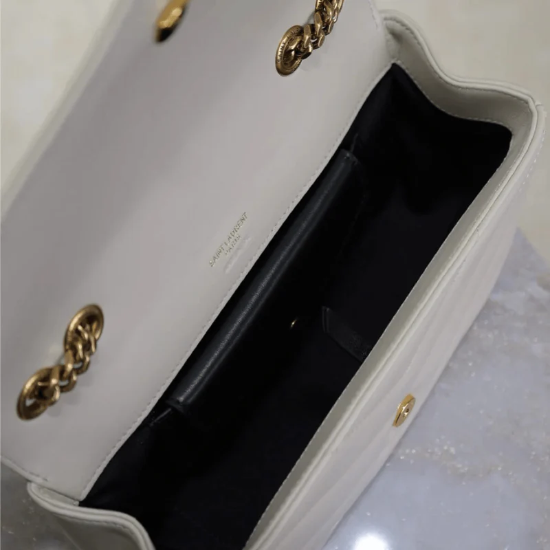 Saint Laurent – Loulou Small Matelassé Lammledertasche in Weiß